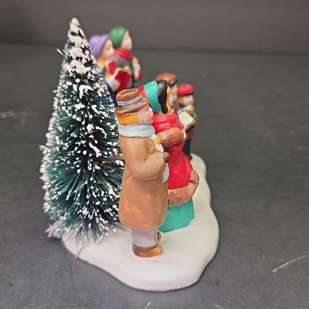 1995 Vintage Lemax Christmas Porcelain Group Carollers #53134 Village Collection - Picture 5 of 8